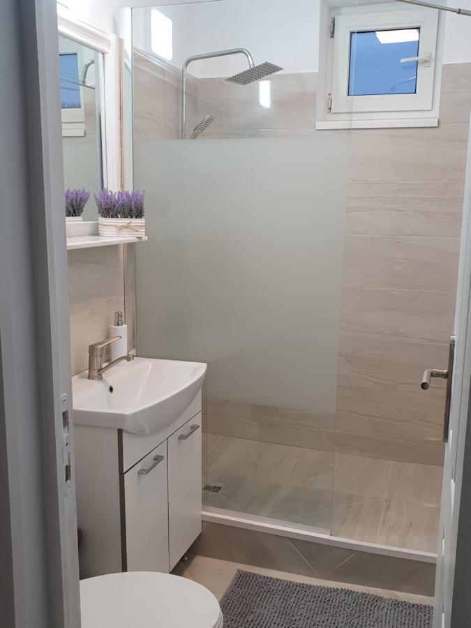 Apartament Tiron In Centru Orasului 古拉哈莫卢洛伊 外观 照片